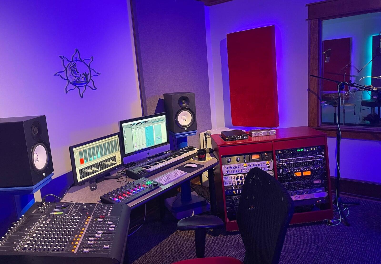 Dogwood studios main recording room in Mobile, Alabama Dogwood studios main recording room in Mobile, Alabama